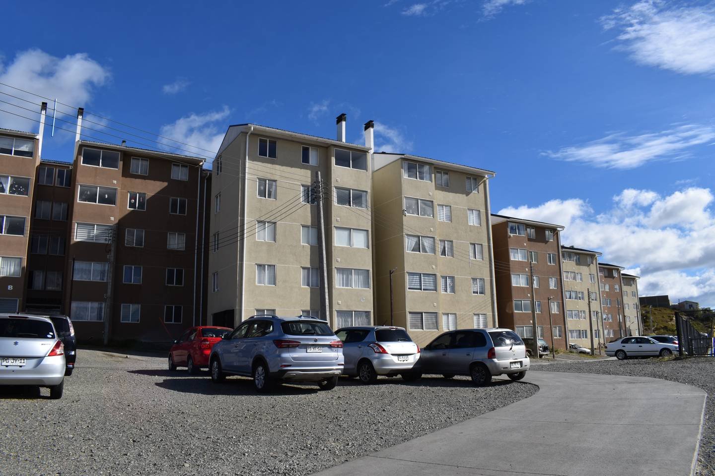 Gastos comunes: Minvu presenta guía con consejos para mitigar las alzas